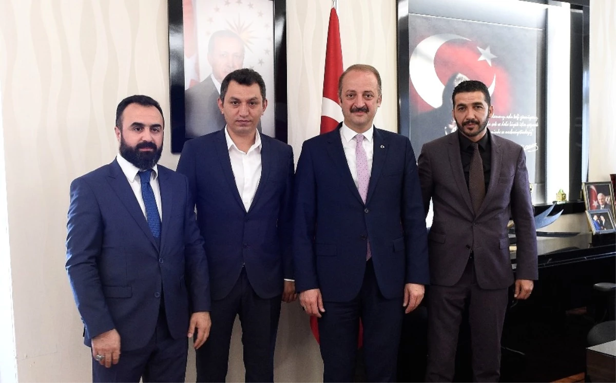 Mamak Belediye Başkanı Akgül, Lokman Aylar ve Ferhat Emre\'yi Ağırladı