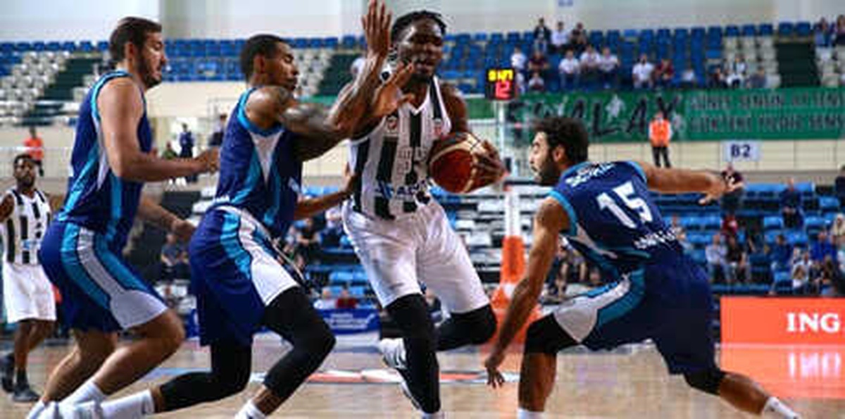 Adatıp Sakarya Büyükşehir Belediyespor: 55 - Türk Telekom: 65