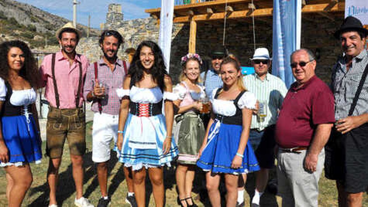 Almanya\'nın Ünlü Oktoberfest\'i 3\'ncü Kez Datça\'da Yapıldı