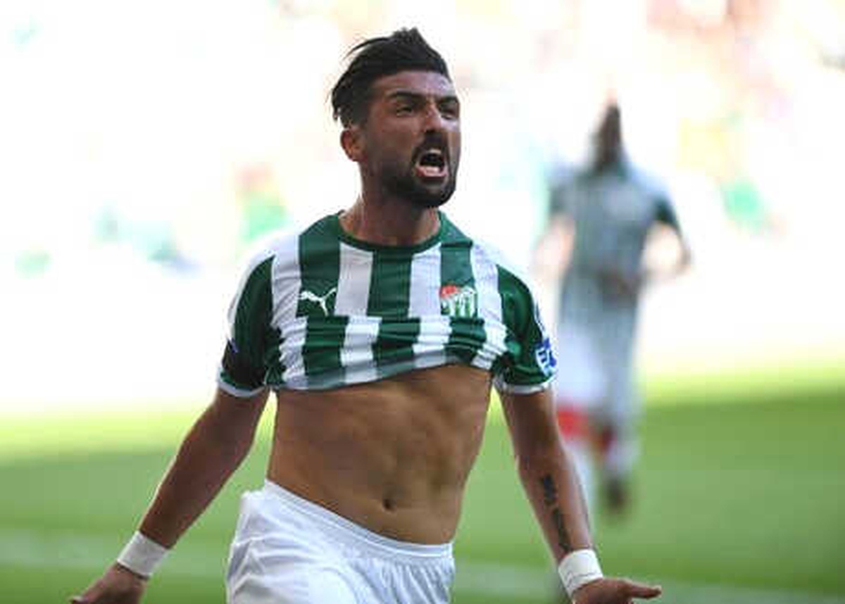 Bursaspor\'un Golü İlkleri Gerçekleştirdi