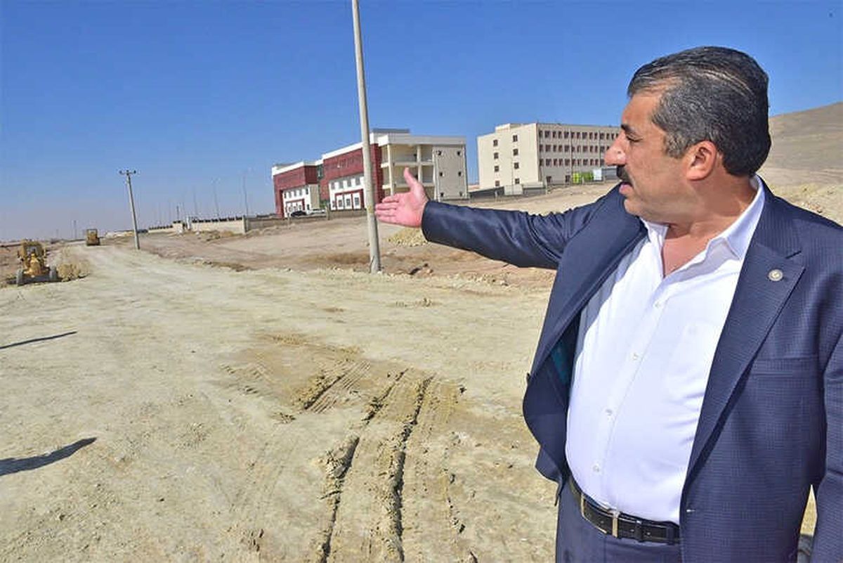 Ceylanpınar\'da Yol Yapımı Hız Kazandı