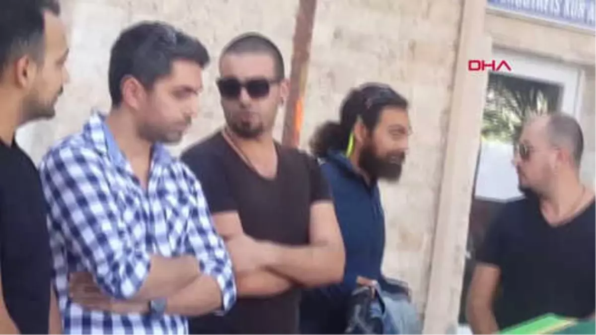 Muğla Yönetmen ve Oyuncu Kamil Renklidere, Bodrum\'da Son Yolculuğa Uğurlandı