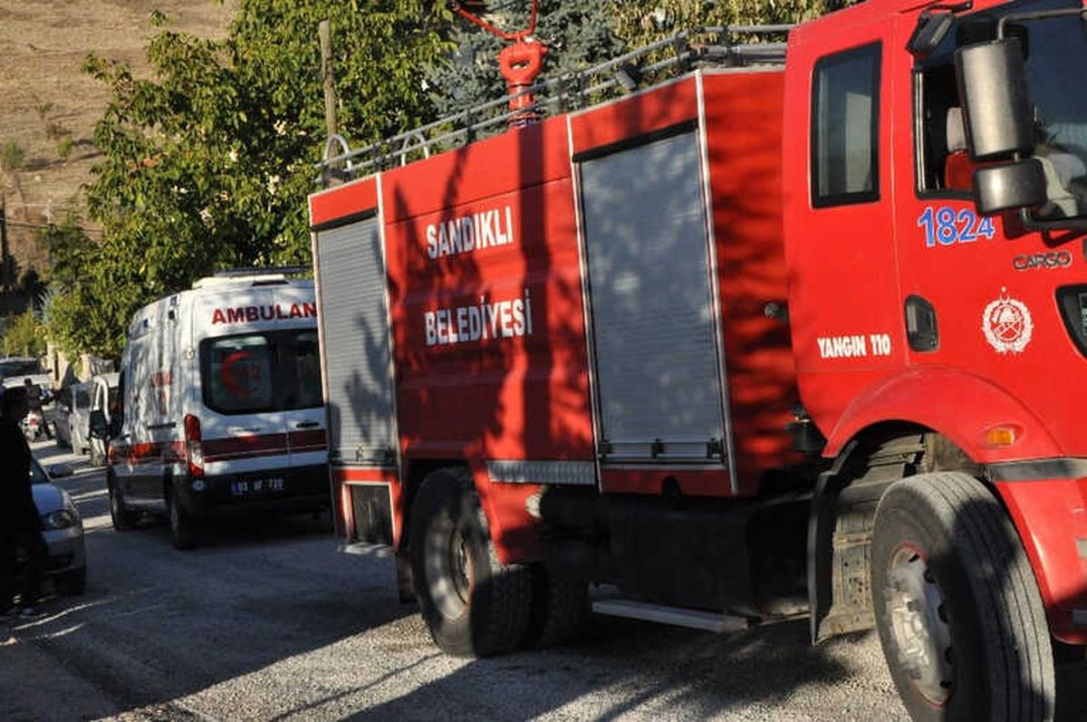 Sandıklı\'da Bir Evde Patlama: 1 Yaralı