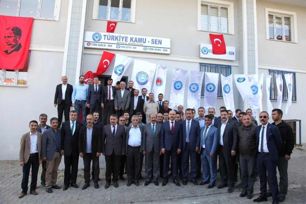 Türkiye Kamu-Sen, Ahlat\'ta Yeni Hizmet Binası Açtı