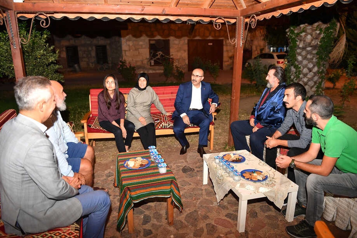 Vali Demirtaş Dizi Setlerini Ziyaret Etti
