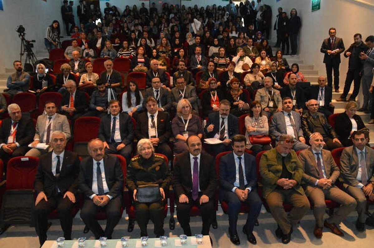 21.yüzyılda Türk Sanatı: Meseleler ve Çözüm Önerileri Sempozyumu Gerçekleştirildi