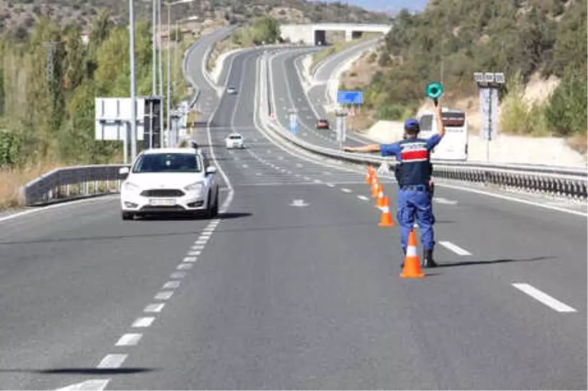 Çankırı\'da Helikopter ve Drone Destekli Trafik Denetimi