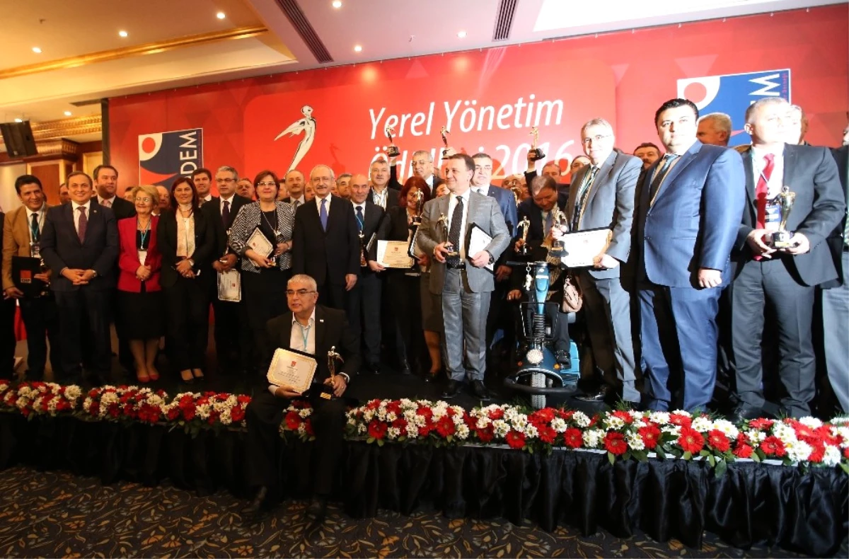CHP\'li Başkanlar Ödüllerini Kılıçdaroğlu\'nun Elinden Alacak