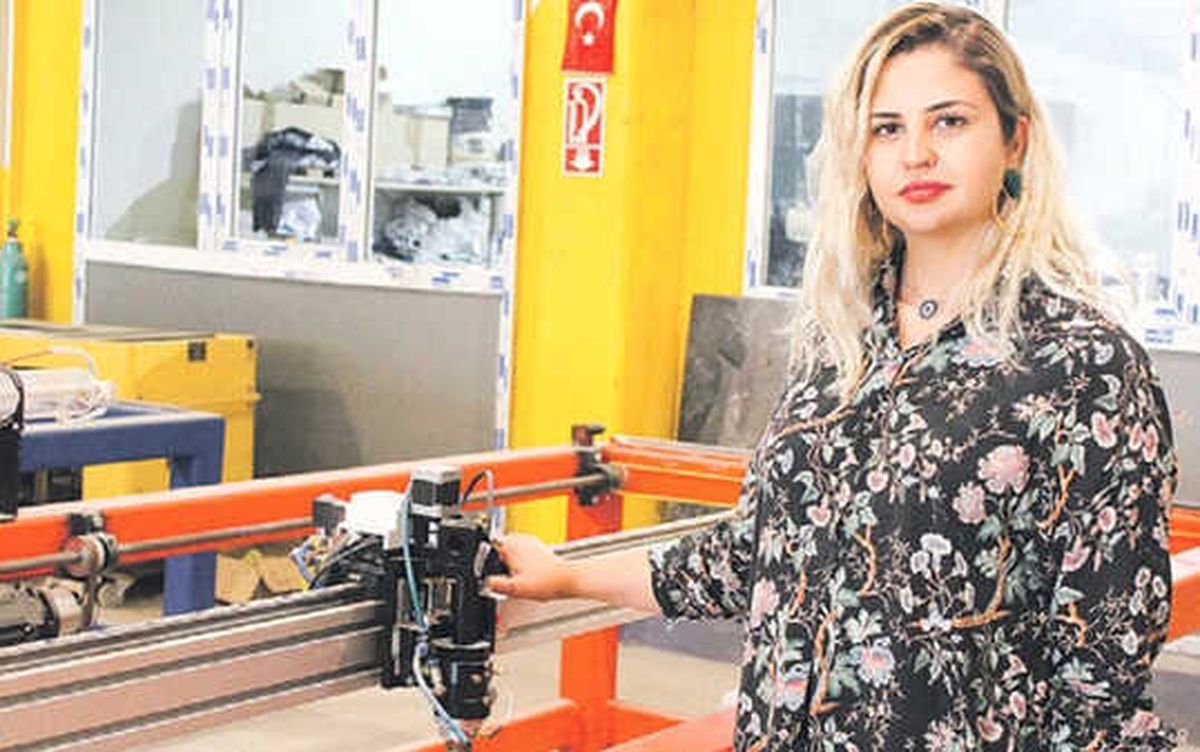 Esrobotek, Van\'a Taşınıyor