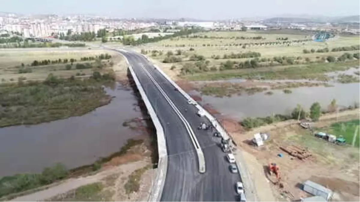 Hayallerindeki Köprünün Üzerinde Şükür Namazı Kıldılar