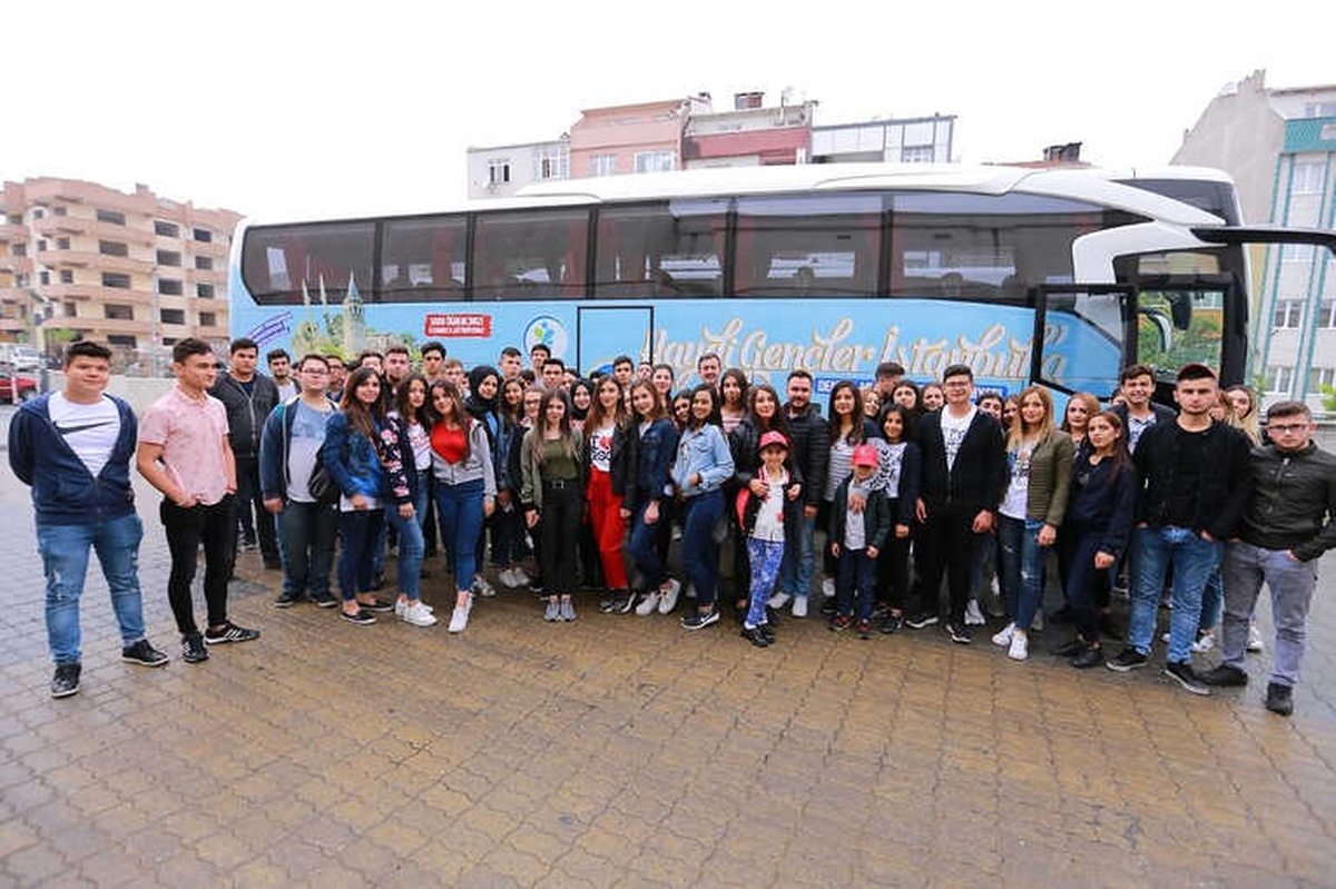Merkezefendili Gençler İstanbul\'u Gezecek