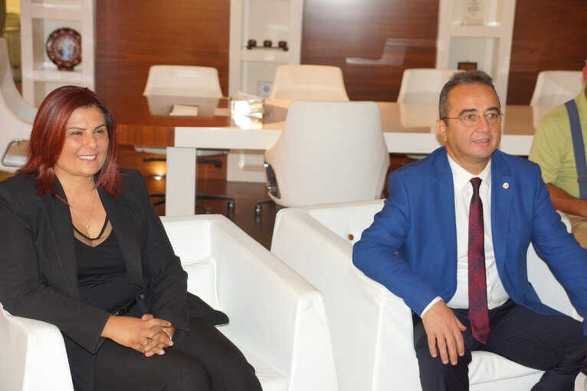 Milletvekili Tezcan, "Büyükşehir Adayımız Özlem Çerçioğlu\'dur"