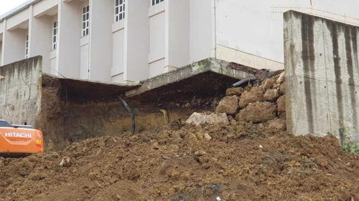 Ordu\'da İstinat Duvarı Çöktü