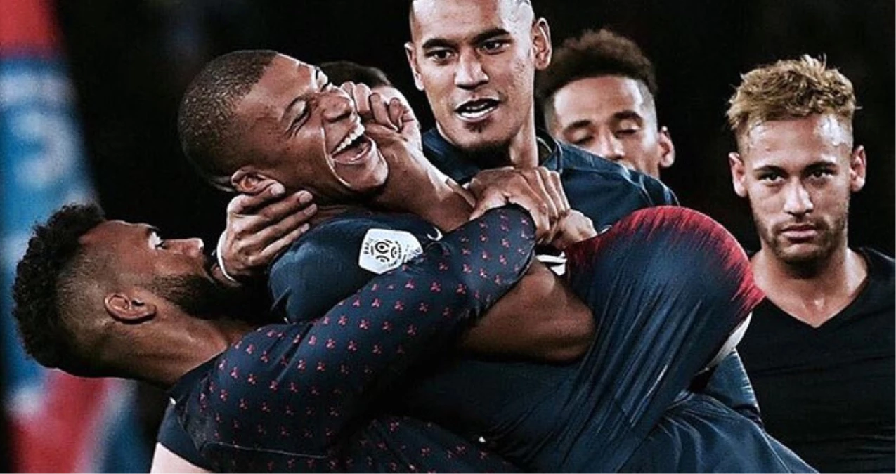 Barcelona\'da Messi\'den Kaçan Neymar, Yeni Takımında Mbappe\'nin Arkasında Kaldı