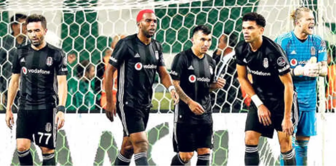 Beşiktaş Bir İleri, Bir Geri