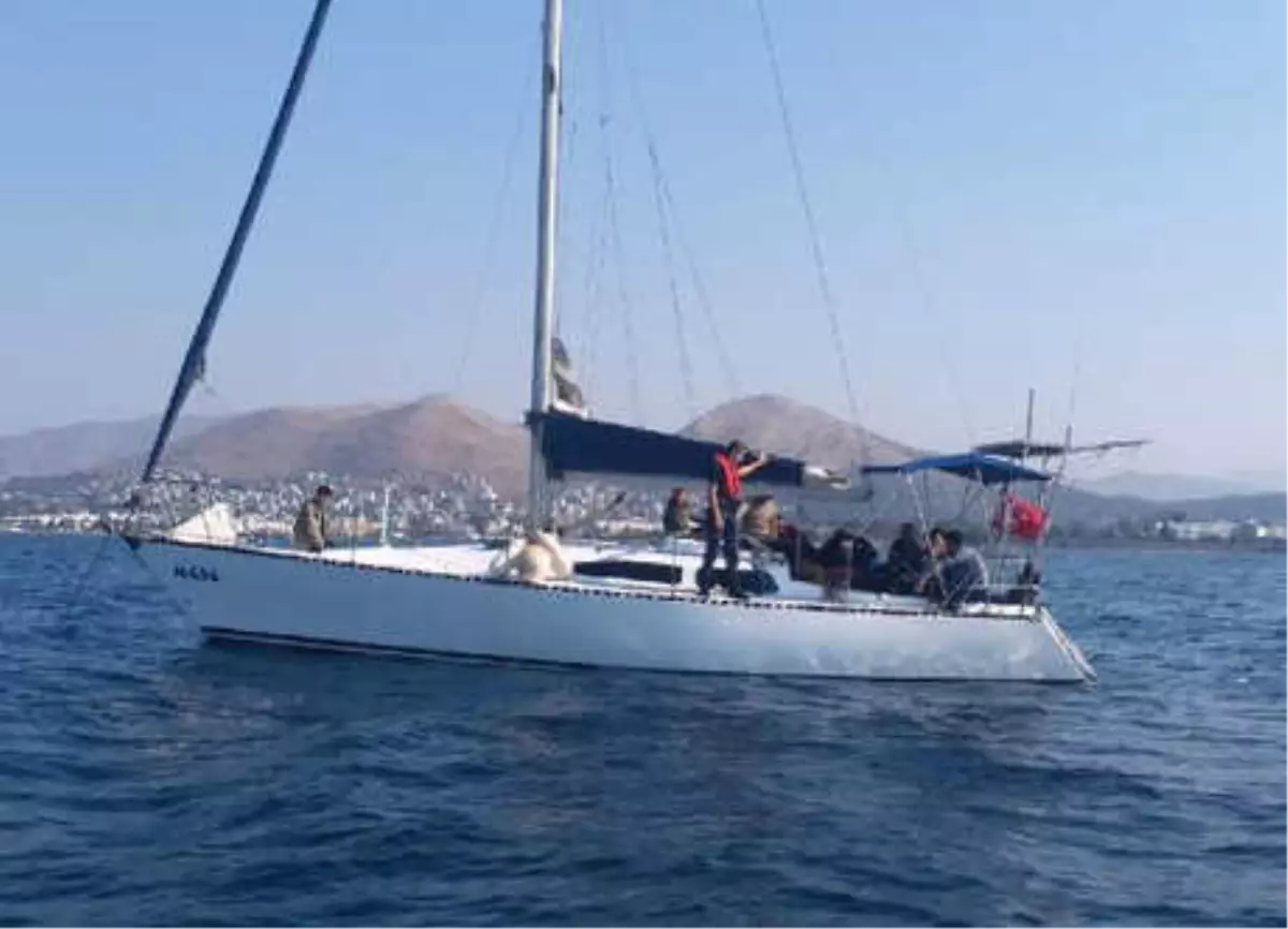 Bodrum Açıklarında Teknede 34 Kaçak Göçmen Yakalandı