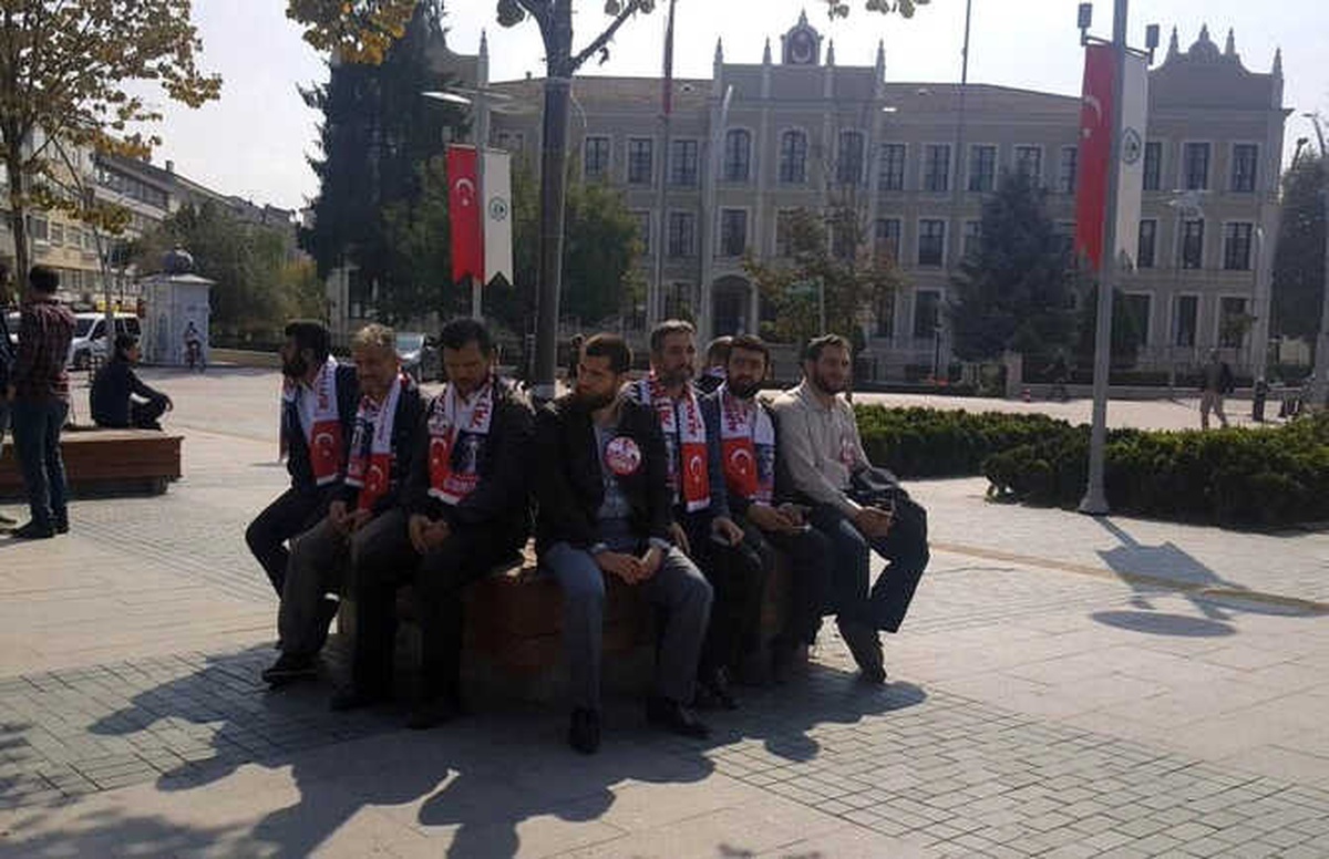 Bolu\'da Alparslan Kuytul\'un Eşi ve Yakınları Emniyet Müdürlüğüne Götürüldü