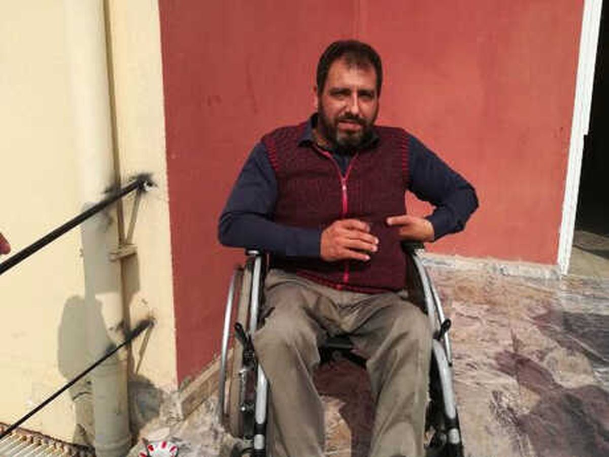 Cemil Öğretmen, Sadece Giriş Kattaki Derslere Girebiliyor