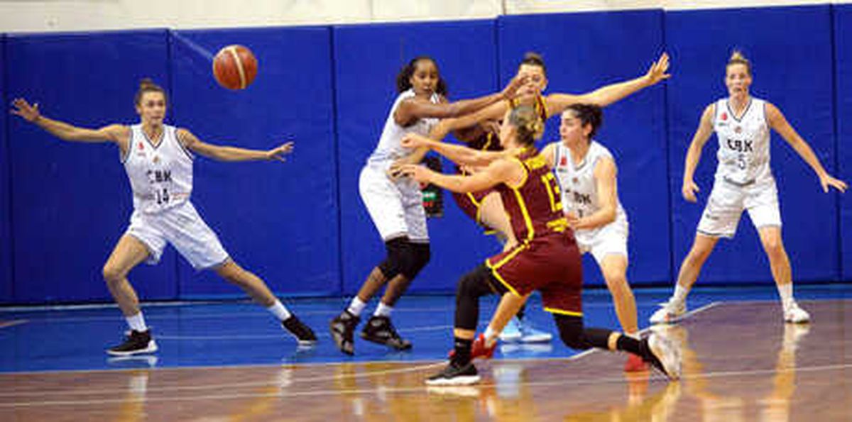 Çukurova Basketbol - Nadezhda: 58-60