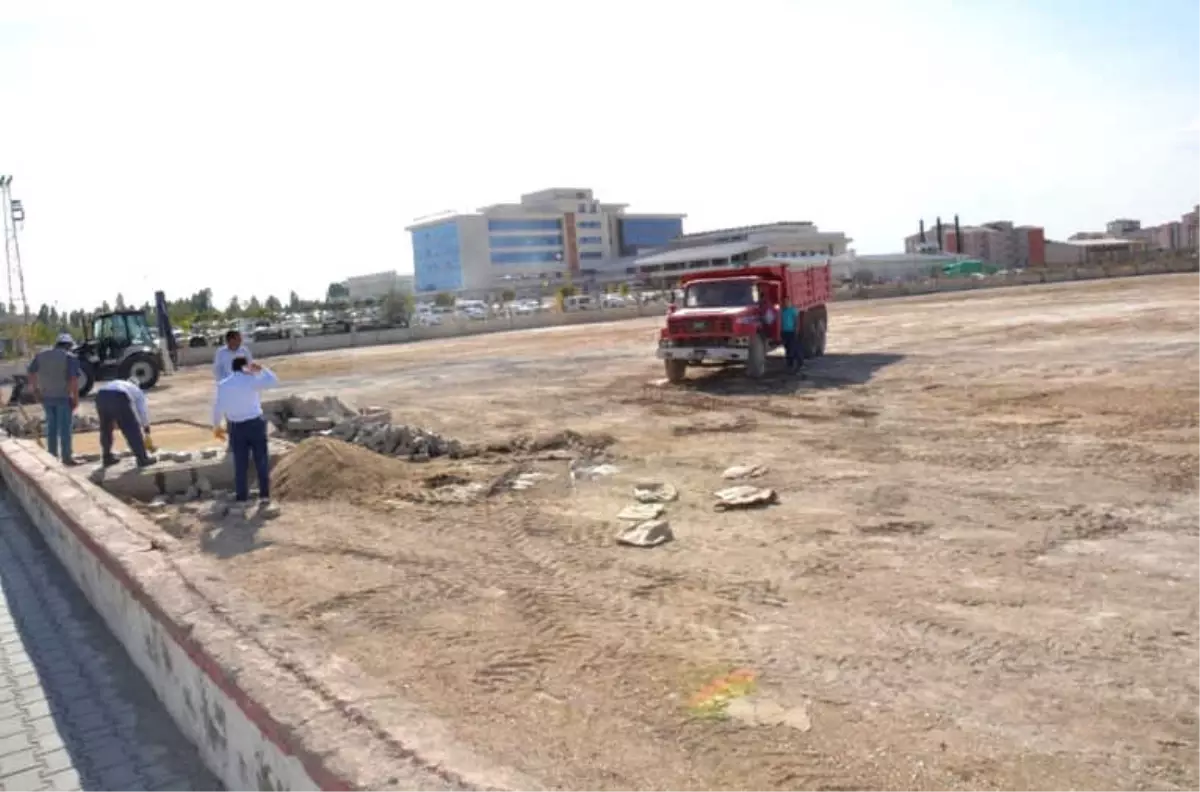 Erciş Belediyesinden Hastaneye Bin Araçlık Yeni Otopark