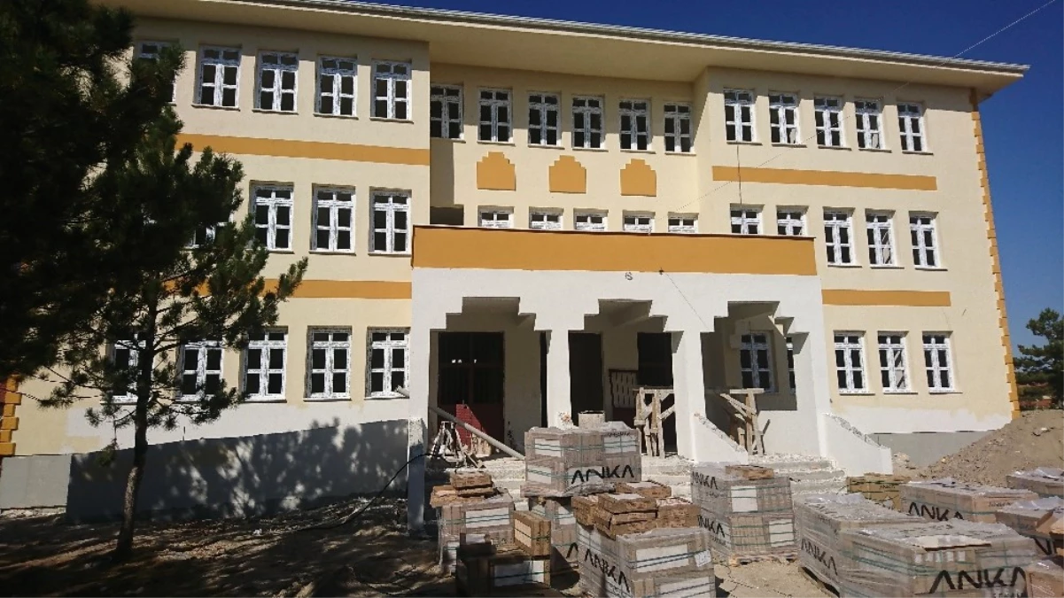 Kırka Atatürk İlkokulu Yeni Binası Hızlı Yükseliyor