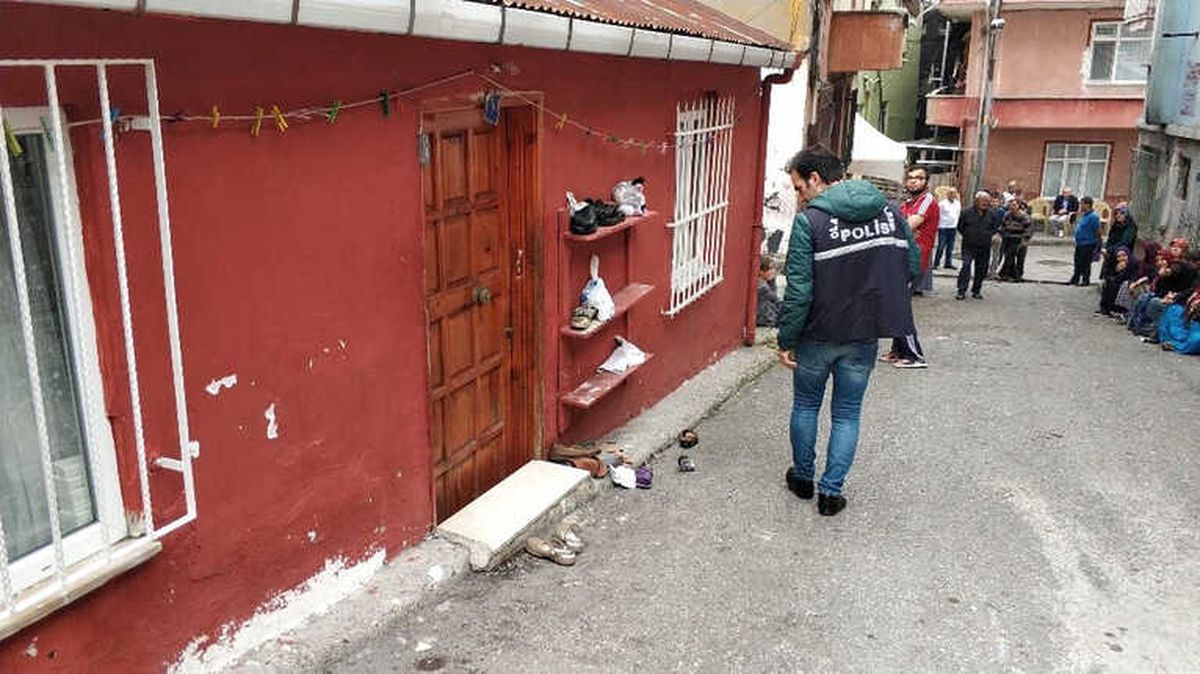 Samsun\'da Park Halindeki Otomobil Dehşet Saçtı: 1 Ölü, 1 Ağır Yaralı