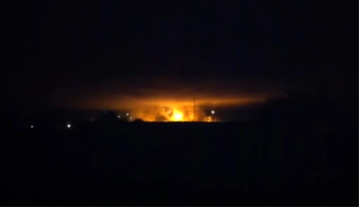 Ukrayna\'da Mühimmat Deposunda Patlama, 10 Bin Kişi Tahliye Dildi
