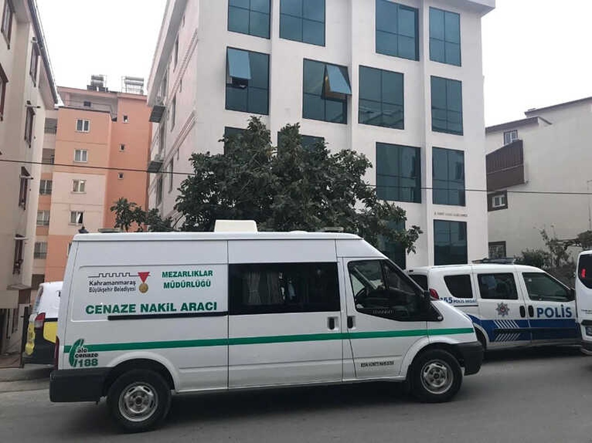 19 Yaşındaki Genç 4 Gün Önce Taşındığı Apartta Ölü Bulundu