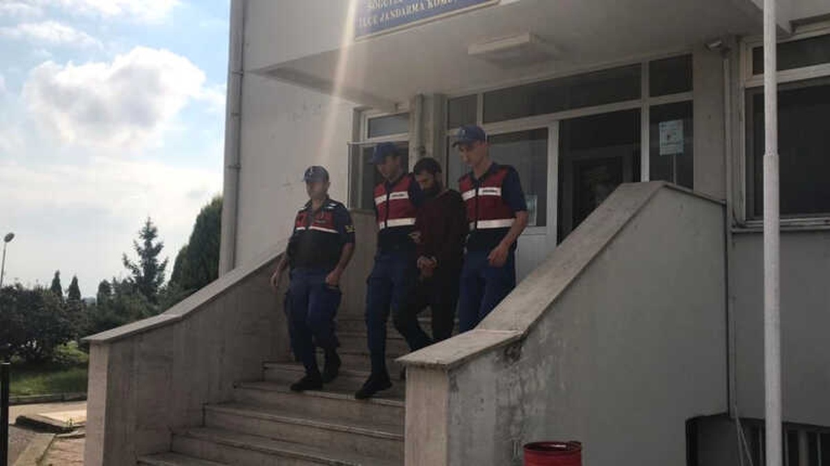 2 Uyuşturucu Zanlısı Adliyeye Sevk Edildi