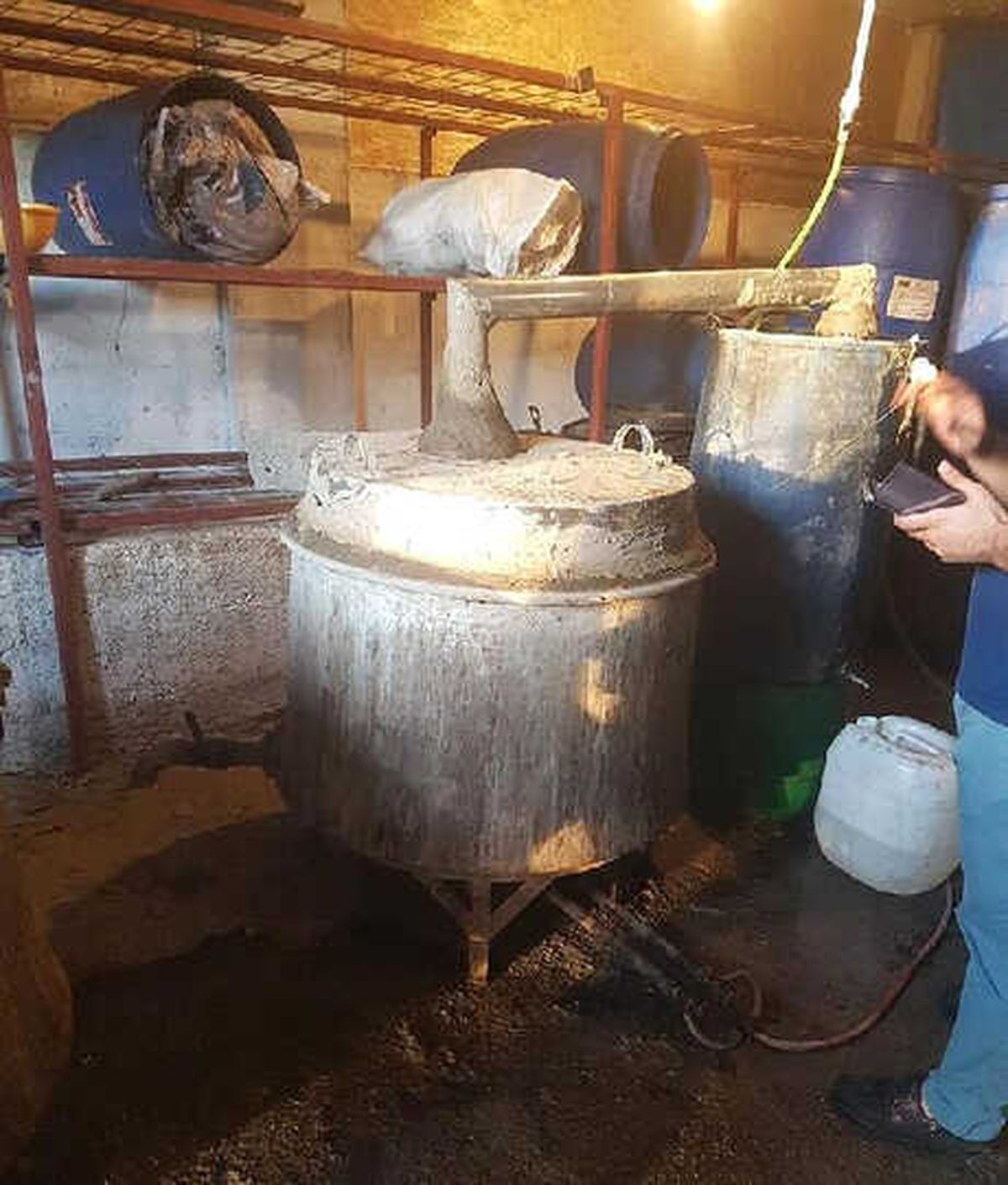 Adana\'da 11,5 Ton Sahte İçki Ele Geçirildi