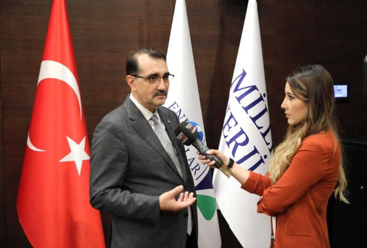 Bakan Dönmez: "Bazı Sahaların Ruhsat Devir İhalesini Yaptık"