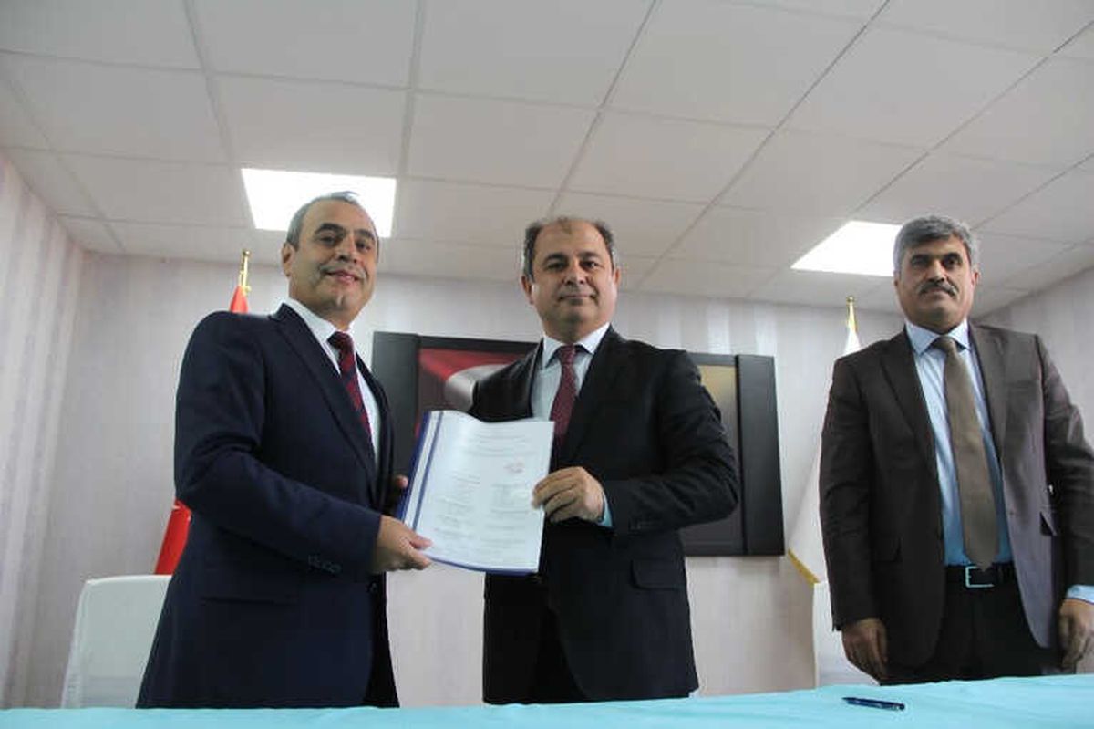 Baro Başkanı Han Mazbatasını Aldı