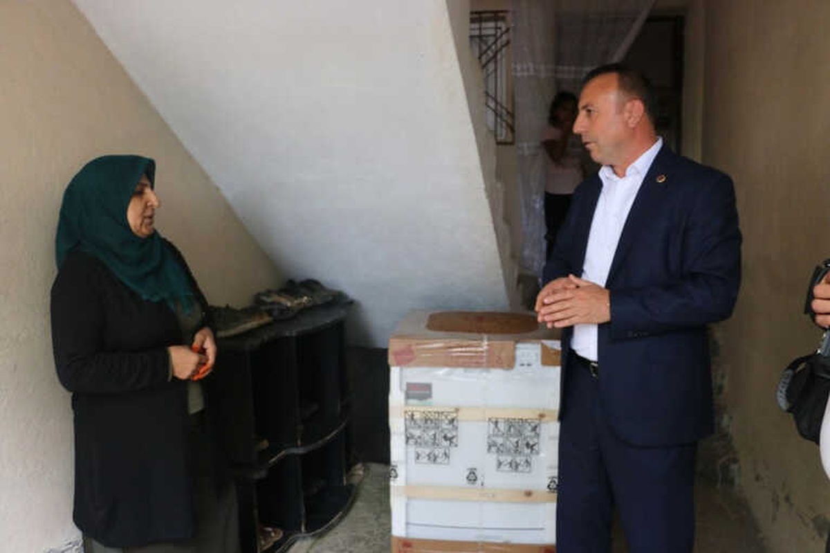 Bu Sokağa Temizlik Görevlileri Uğramıyor
