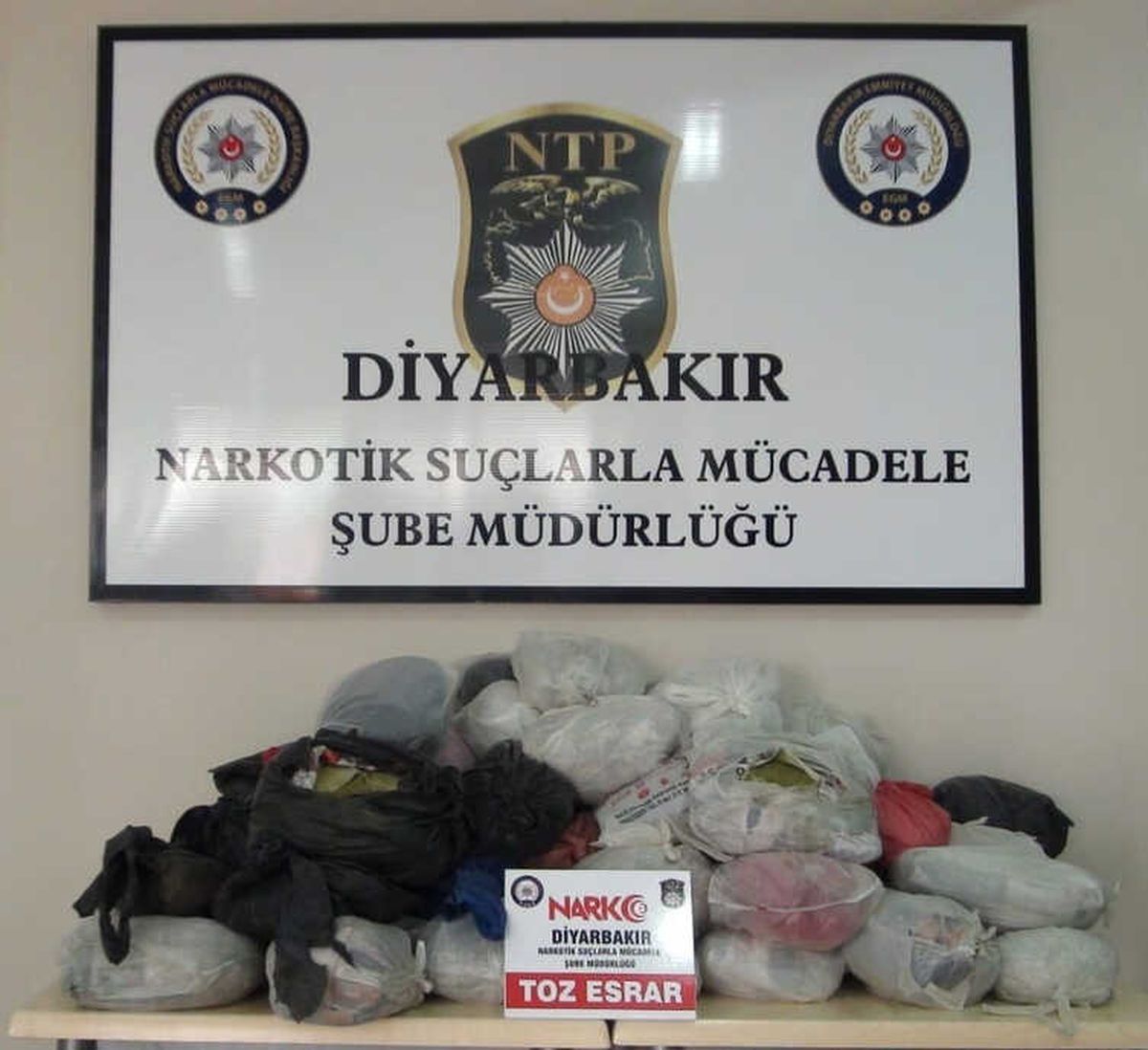 Diyarbakır\'da Uyuşturucuya Darbe