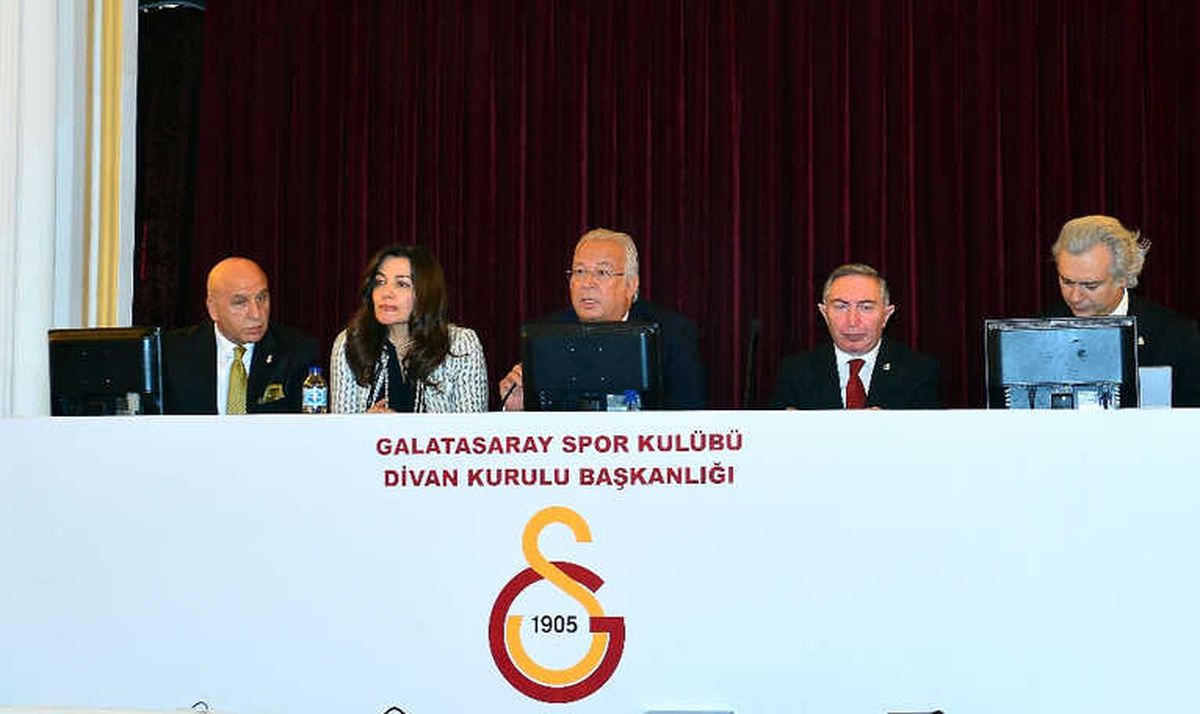 Galatasaray\'ın Ekim Ayı Divan Toplantısı Başladı