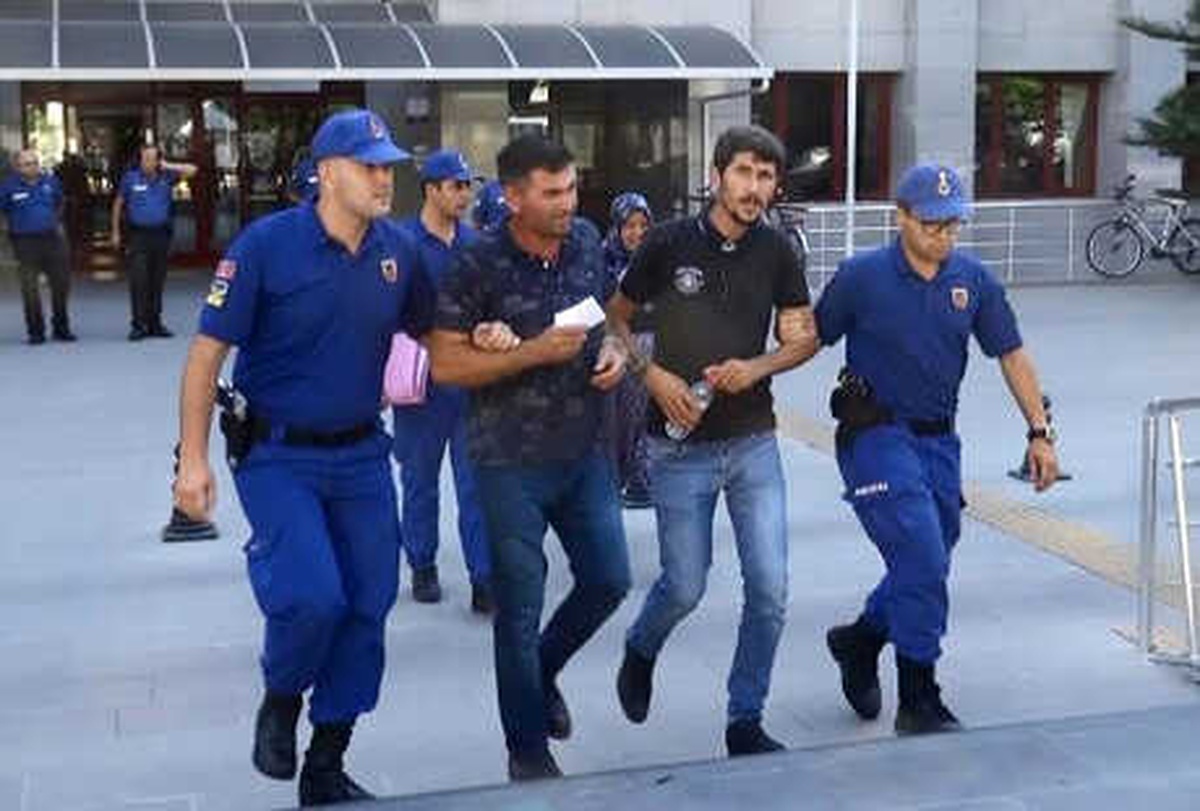 Hacze Giden İcra Görevlilerini Dövüp, Rehin Alan Anne ve Oğulları Tutuklandı