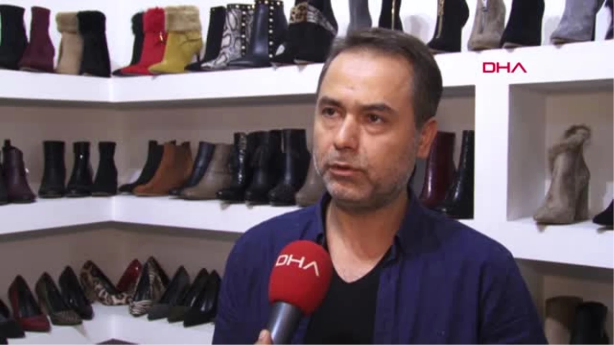İzmir Savaştan Kaçıp Geldiği İzmir\'de Yeni Bir Hayat ve Ayakkabı İmalathanesi Kurdu