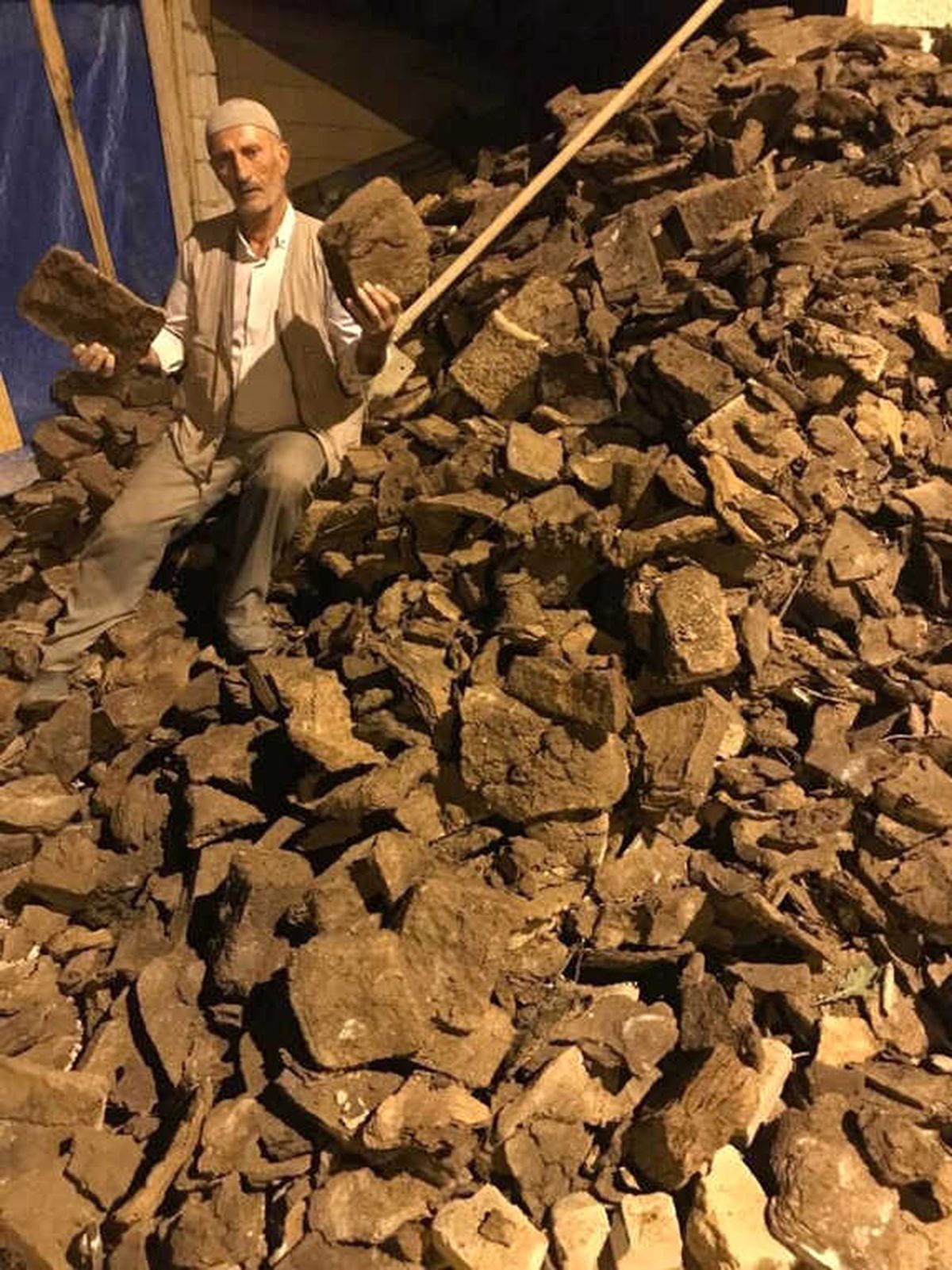Kömür Alamayınca Tezeğe Yöneldiler
