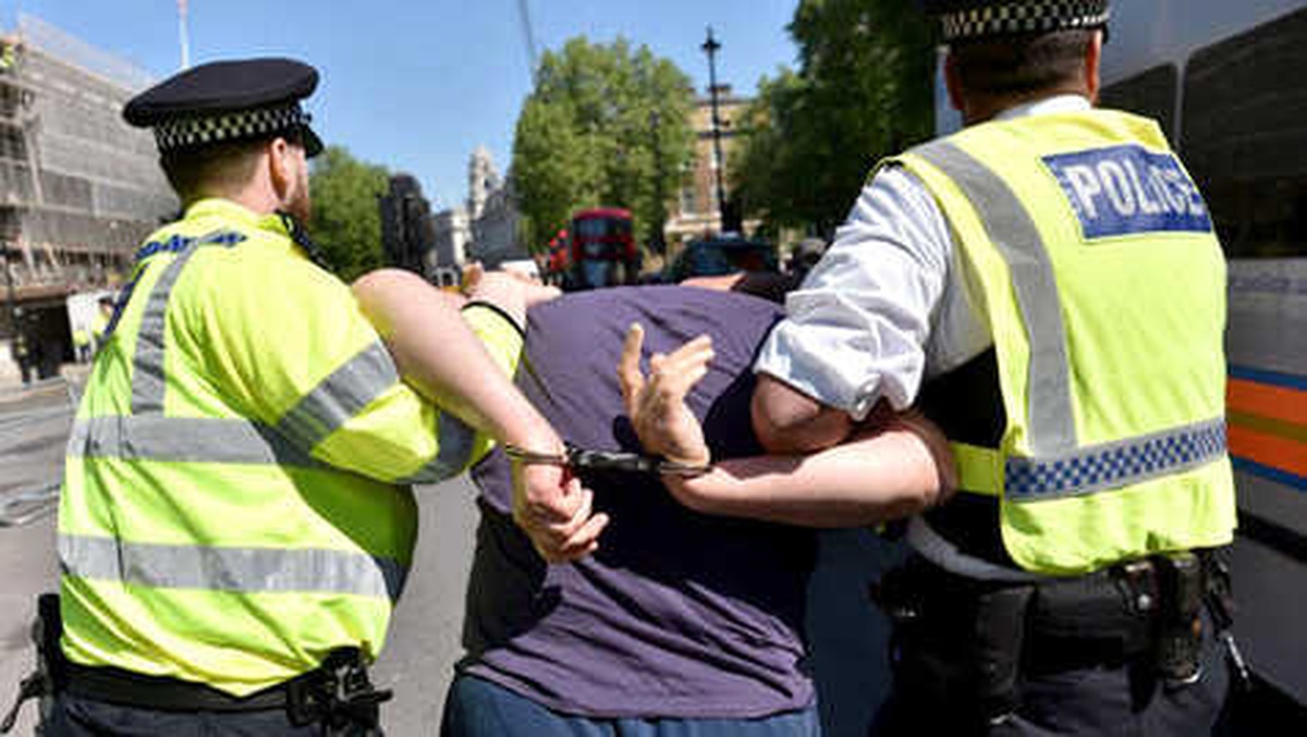 Londra\'da Polisinin Şiddet Raporu: Yüzde 79 Arttı!