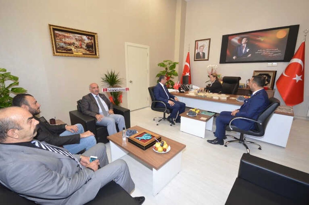 MHP\'li Avşar\'dan, Rektör Karabulut\'a Ziyaret