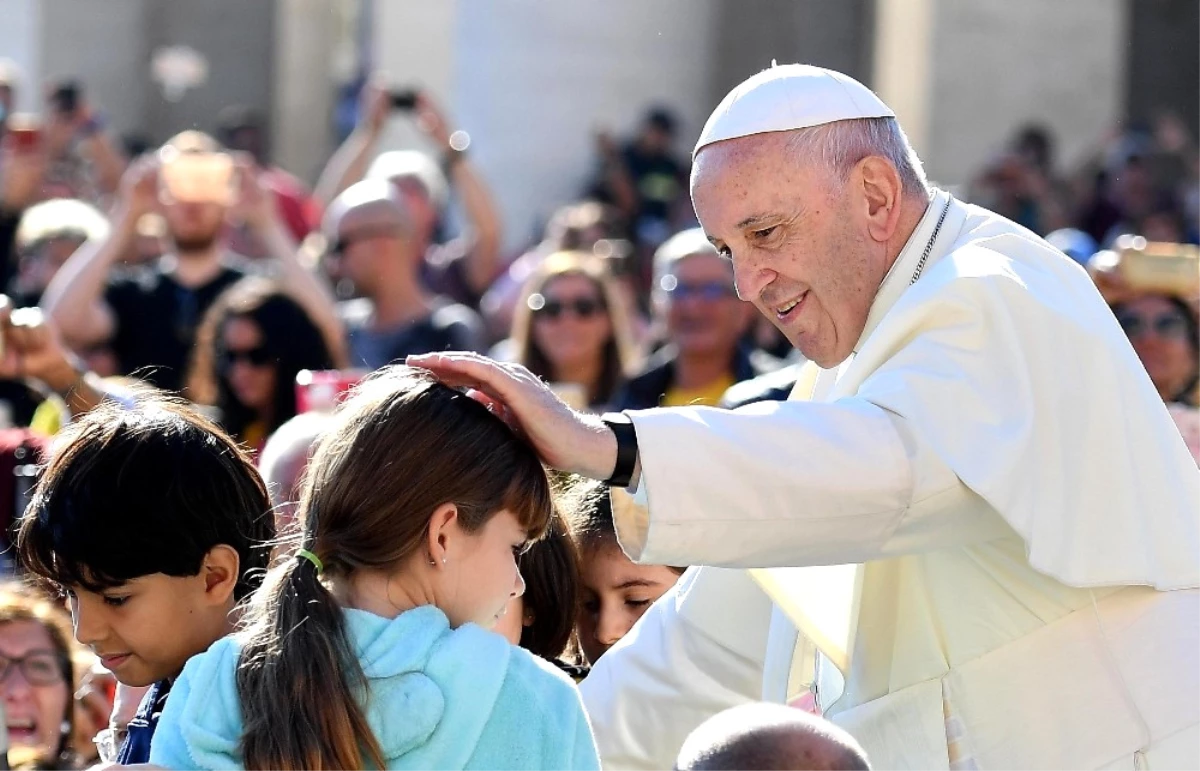 Papa Francis: "Kürtaj Yaptırmak Kiralık Katil Tutmakla Aynı Şeydir"