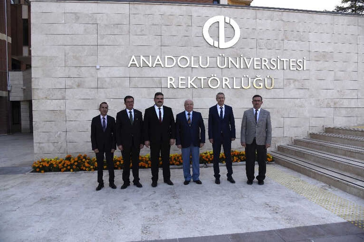 Rektör Çomaklı\'ya Ziyaretler Sürüyor