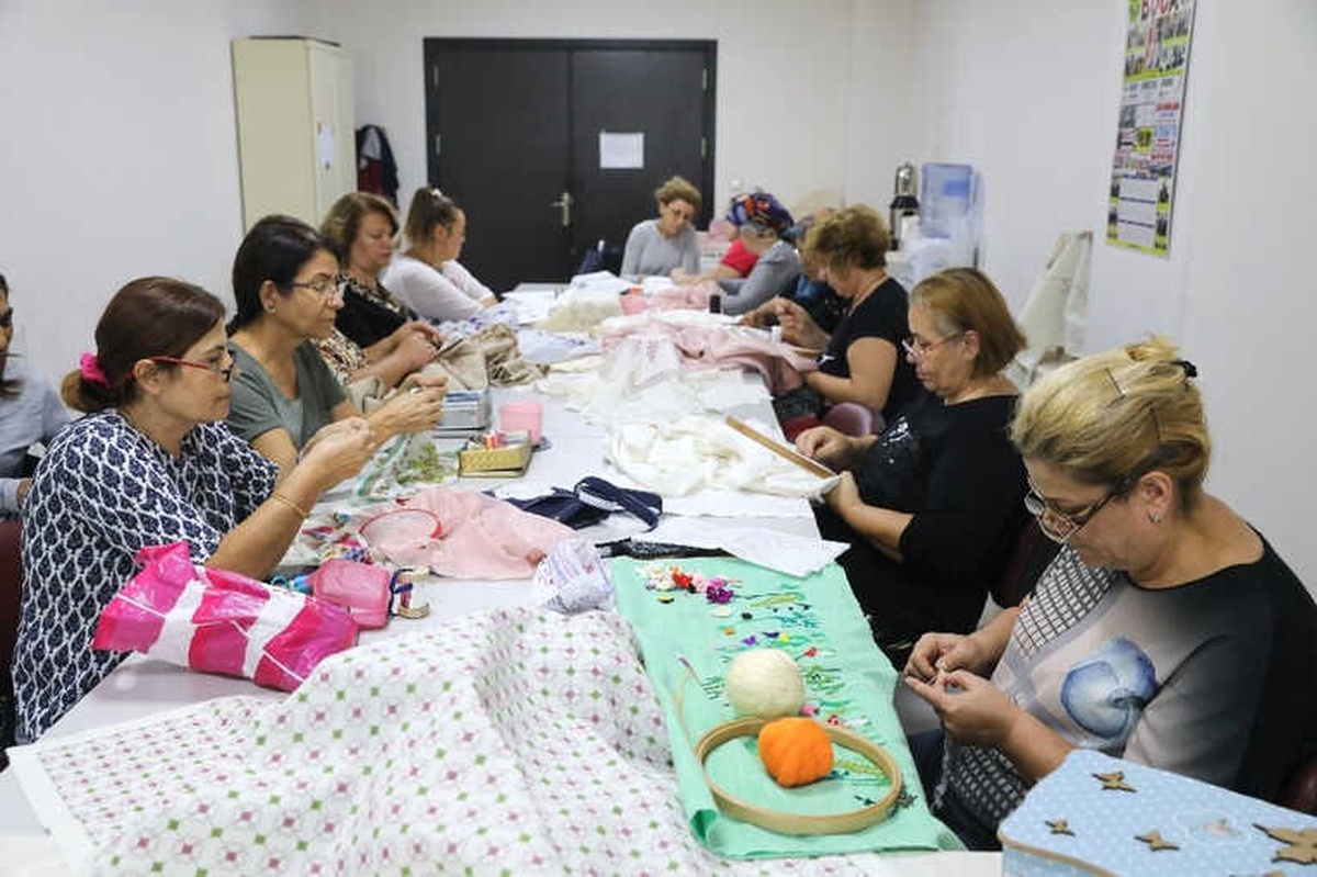 Unutulan Nakış Sanatları Buca\'da Canlanıyor