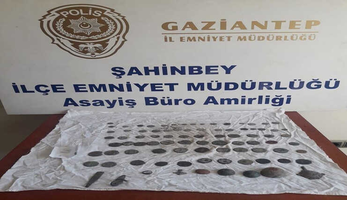 Uyuşturucu Operasyonunda Çok Sayıda Tarihi Eser Ele Geçirildi