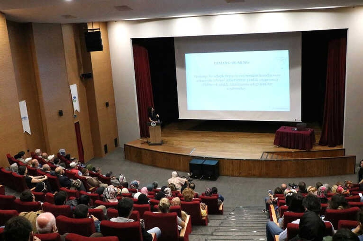 Yadem Tarafından \'Alzheimer Okulu\' Konferansı Düzenlendi