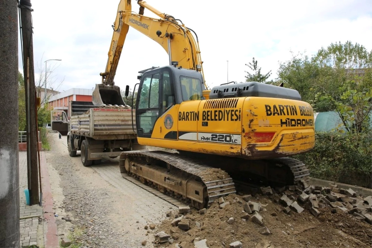 Yol ve Kaldırım Hazırlıkları Başladı