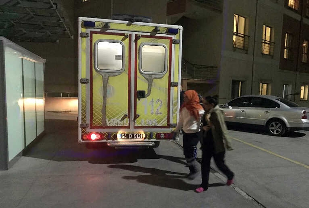 20 Öğrenci Yedikleri Yemekten Zehirlendi