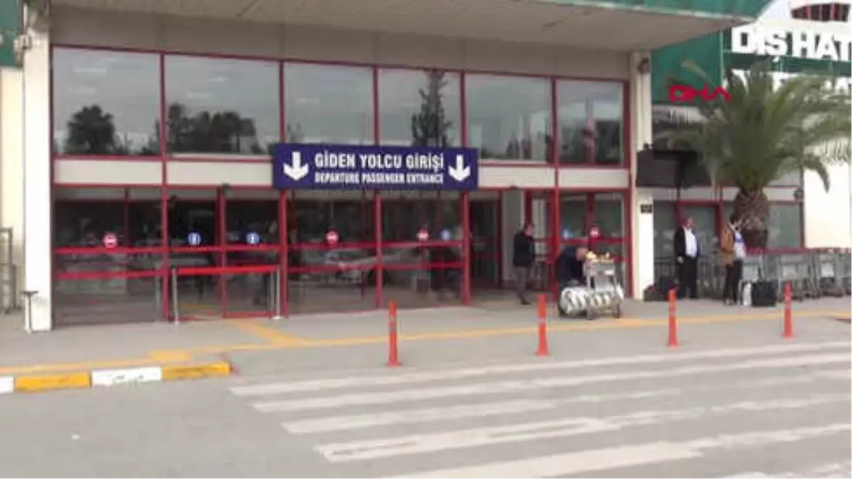 Adana Suudi Arabistan Uçağında 965 Bin Uyuşturu Hap Ele Geçirildi