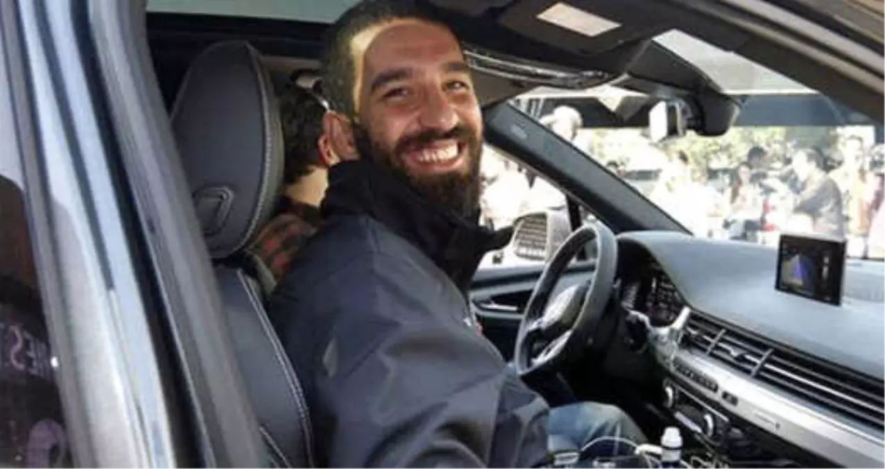 Arda Turan\'ın İşten Çıkardığı Şoför Dava Açtı: Beni Başka Şirketten Sigortalı Gösterdi