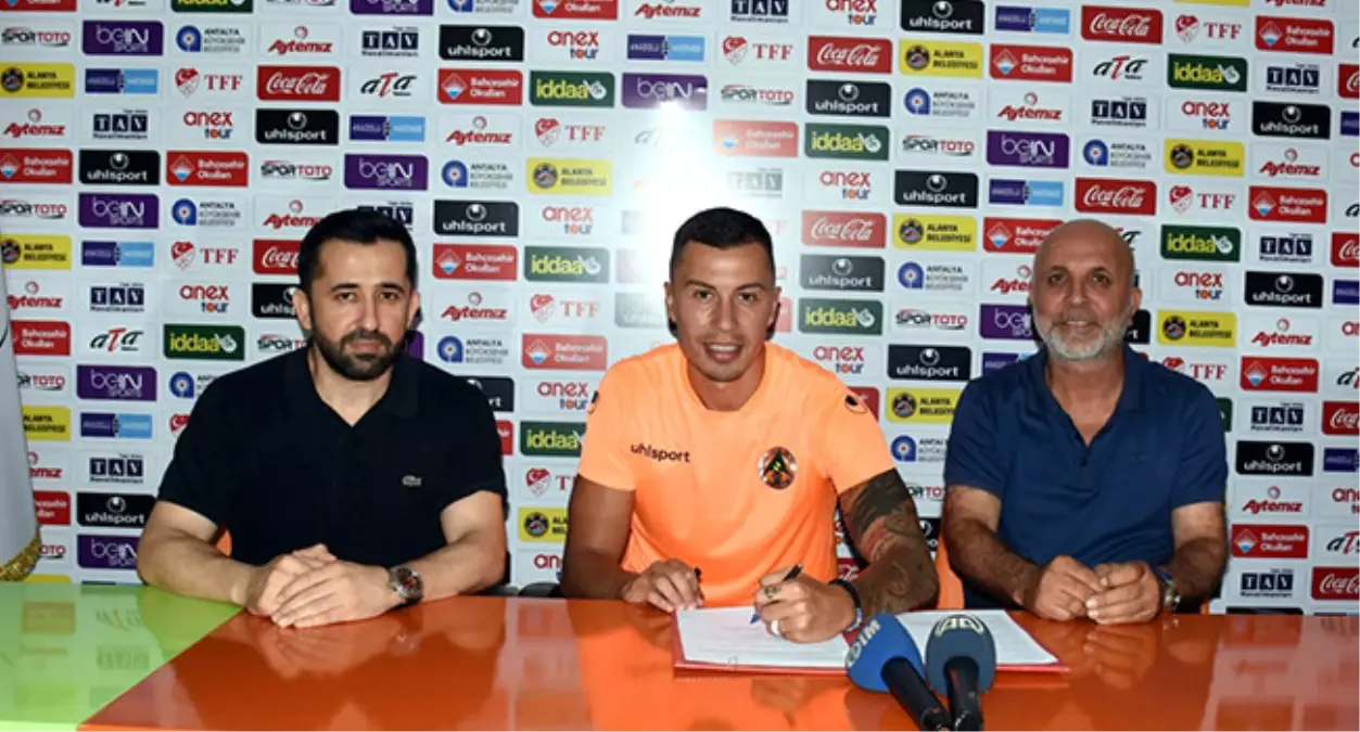 Aytemiz Alanyaspor, Emre Güral ile Karşılıklı Anlaşarak Sözleşmesini Feshetti